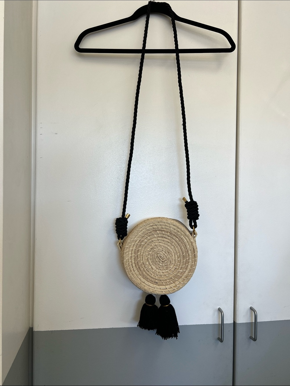 Wicker Woven Basket Style Braided Straw Round Crossbody Bag Purse Black Tassels
